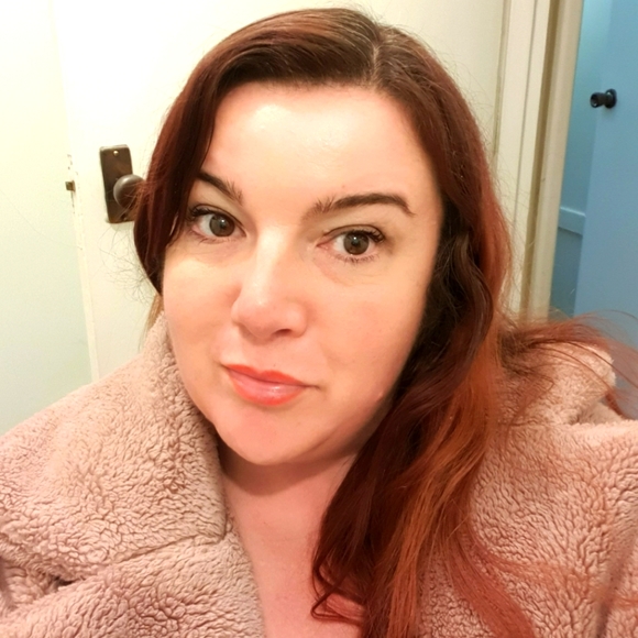 I'm selling Vintage Authentic Ceramics and Clothes. Also Modern clothes and bags - Picture 2 of 7